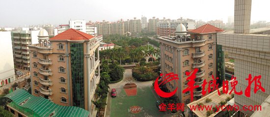 网曝佛山一人大官员身家过亿 住四亩豪宅